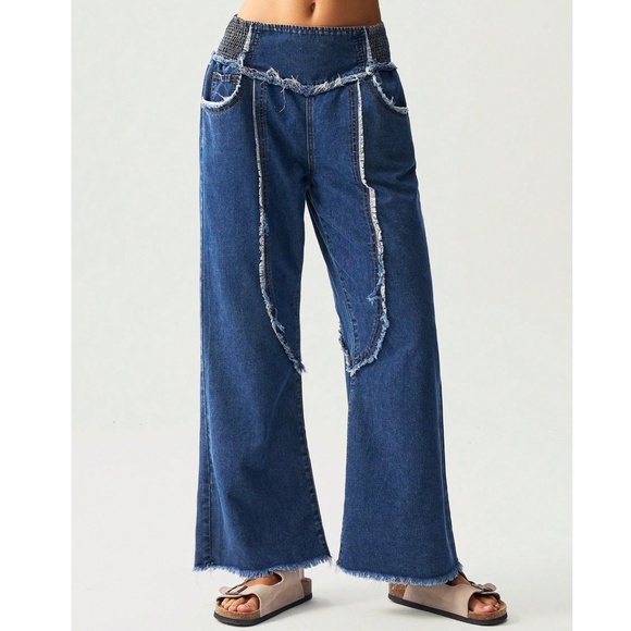 Dark Wash Frayed Detail Pockets Stretch Waist Wide Leg Pants - Picture 2 of 5